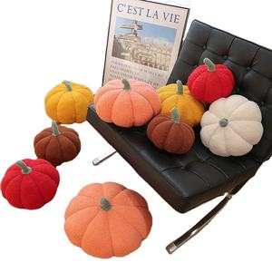 Vente en gros de 23cm Halloween Citrouille Coussin d'Activité Créative Excentrique Coussin Polyester PP Coton Remplissage <span class=keywords><strong>Grande</strong></span> <span class=keywords><strong>Poupée</strong></span> de <span class=keywords><strong>Chiffon</strong></span> Bas - Product Image 1