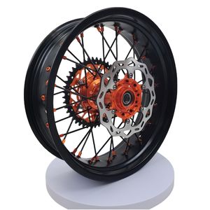 Juego de llantas de ruedas Supermoto de 17 pulgadas compatibles con K TM 125 250 450 530cc EXC SXF XCF 2003-2024 llanta negra de cubo naranja - Product Image 6