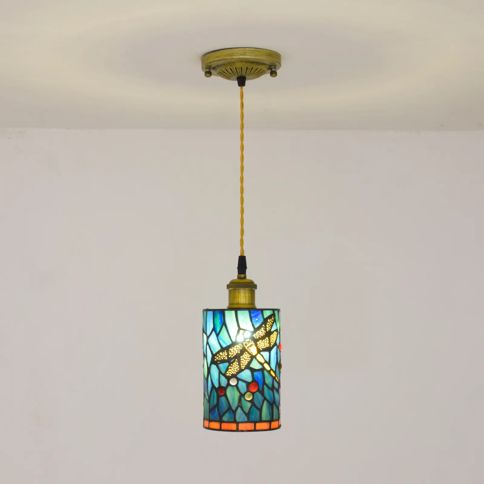 P103 Tiffany cilindro led lampade a sospensione per tavolo da pranzo lampada a sospensione in vetro colorato libellula in stile rustico per isola cucina