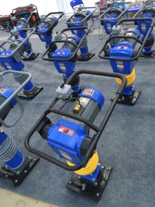 Road máy móc sản xuất rung <span class=keywords><strong>rammer</strong></span> cho xây dựng đường nén chặt với động cơ cốt lõi và các thành phần động cơ - Product Image 3