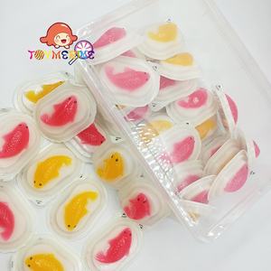 Venta al por mayor Halal nueva carpa gelatina pudín caramelo afrutado dulce pescado forma <span class=keywords><strong>ingredientes</strong></span> azúcar botella embalaje - Product Image 3