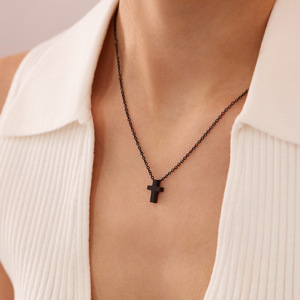 Joyería más vendida transfronteriza: Collar de acero de titanio cruzado retro de moda europea y americana, simple y versátil - Product Image 3