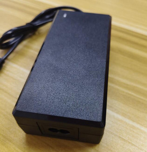 <span class=keywords><strong>Chargeur</strong></span> rapide 42V 2A 3A pour <span class=keywords><strong>batterie</strong></span> de vélo électrique <span class=keywords><strong>36V</strong></span>, prise XLR 4 broches pour Derby Cycle Kalkhoff <span class=keywords><strong>Impulse</strong></span> 1.0/2.0 Qwic Performance Trend - Product Image 6