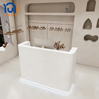 Comptoir de réception incurvé blanc personnalisé, petit bureau d'accueil pour salon de beauté et de coiffure