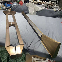 Poignées de porte haut de gamme en acier inoxydable irrégulier à double vitrage pour hôtels, poignées de porte en bois massif personnalisées pour salles de banquet