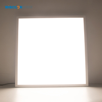 Panneaux LED, panneaux lumineux LED 18W36W48W96W 300X300 600x600 rétroéclairage plat Chine commercial carré 2x4 60x60 plafond intérieur 5 ans