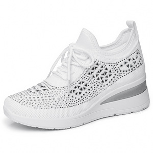 Chaussures compensées classiques pour femmes, style décontracté, légères et faciles à enfiler, idéales pour la marche - Product Image 6