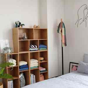 ตู้เก็บเอกสารไม้ดีไซน์ทันสมัย 5 ช่อง - ชั้นวางหนังสืออเนกประสงค์ - ขนาดกะทัดรัดและใช้งานได้หลากหลายสำหรับห้องนอน - Product Image 6