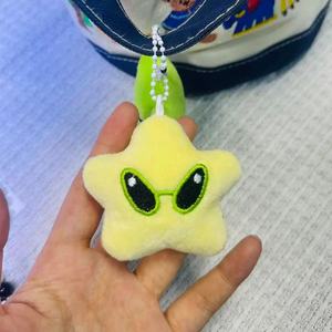 Peluche de astronauta alienígena de la galaxia con ojos grandes, OVNI, llavero de peluche, juguete de peluche para máquina de garras - Product Image 2