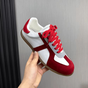 รองเท้าผ้าใบผู้ชายแบบผูกเชือกทรงเตี้ย พื้นเรียบ สำหรับฝึกซ้อม รุ่น Alexander - Product Image 1