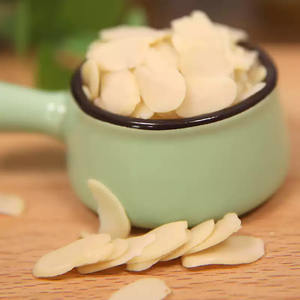 Großhandel Bulk Bio getrocknete industrielle Erdnüsse Scheiben Bäckerei Niedrige Feuchtigkeit BRC-zertifizierter Fabrik preis Roh blanchiert - Product Image 2