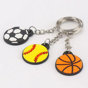 Porte-clés en silicone souple, style sport, motif football rugby, avec logo de marque personnalisé, pour promotion professionnelle. - Product Image 3