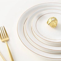 Assiette à dîner en céramique moderne avec double bordure dorée, vaisselle en porcelaine de luxe pour hôtel, restaurant, maison
