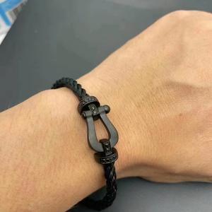 Bracelet Chaîne Fer à Cheval Frangé Luxe Haute Qualité, Bracelet Fer à Cheval Plaqué Or, Ensemble de Bijoux pour Hommes et Femmes, Idéal Banquet, Cadeau - Product Image 5