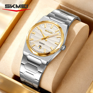 Skmei Men's Quartz Watch Stainless Steel Band Calendar Waterproof Luminous Hands Sport Watch - Product Image 1