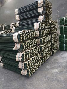 Pali a T Resistenti Americani con Borchie, Vendita all'Ingrosso per Recinzioni da Giardino - Product Image 4