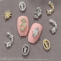 Paso Sico Breloques pour nail art papillon 3D évidées, style chic français et influenceur, ultra-brillantes, subtilement luxueuses, demi-face