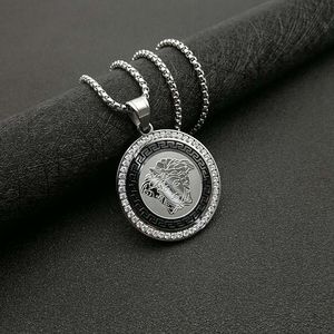 Collar con colgante de mitología griega de acero de titanio con microincrustaciones de circonita AAA en tono dorado y plateado para hombre y mujer, ideal para regalo. - Product Image 5