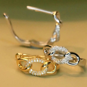 Orecchini a clip dal design minimalista per donna, gioielli di moda per l'ufficio e l'uso quotidiano - Product Image 5