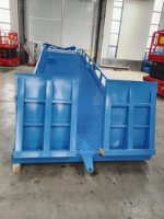 Ramp Dock Mobile atau Ramp Halaman atau Jembatan Pemuatan Truk untuk Pemuatan dan Pembongkaran Kargo, Dock Kontainer Forklift Portabel