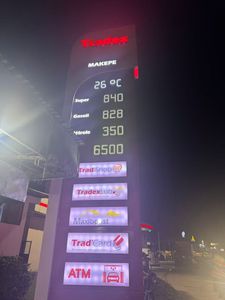 Letreros LED para Precios de Gasolina AUTODISP para Estaciones de Servicio, Resistentes al Agua IP65, Legibles Bajo la Luz Solar, 2 Años de Garantía, 16 Pulgadas - Product Image 5