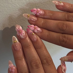 <span class=keywords><strong>Faux</strong></span> ongles à presser 3D roses floraux nude amande, avec perles dorées et motif tourbillon brillant, réutilisables pour mariage et usage quotidien - Product Image 6