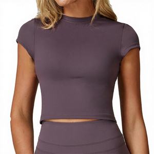 T-shirts de yoga pour femmes grandes tailles, extensibles dans quatre directions, avec tissu en spandex/nylon, manches courtes, pour le sport, la course à pied et la remise en forme - Product Image 1