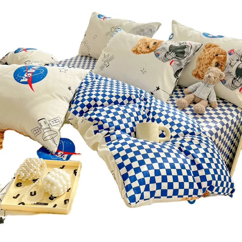 Professional custom cartoon style 100% cotton 4 piece bedding set popular quilt cover bedding set