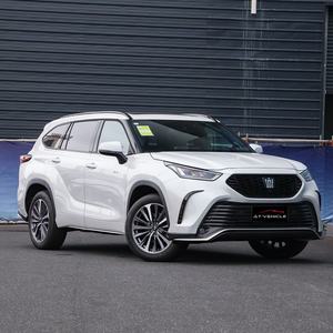 Toyota Crown Land Cruiser, Autos Usados, SUV Mediano, Gasolina 2.0T, 5 Puertas, <span class=keywords><strong>7</strong></span> Asientos, Vehículo con Tracción Delantera - Product Image 2