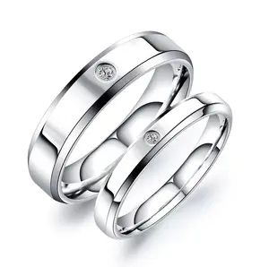 Perhiasan Pasangan keluaran baru 2024 cincin pasangan zirkonia kubik bertatah dipoles cincin pasangan baja tahan karat zirkon cincin pernikahan