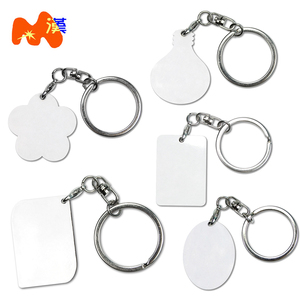 Customizable Waterproof Wood-Grain Photo Wooden Crafts MDF Sublimation Blank Keychain Custom Logo Unlimited DIY Variable
