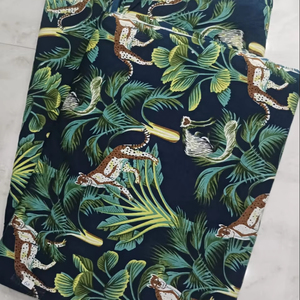 ผ้าฝ้ายออร์แกนิกพิมพ์ลายดอกไม้ด้วยมือ คุณภาพสูง 100% วัสดุธรรมชาติ เป็นมิตรกับสิ่งแวดล้อม เหมาะสำหรับเสื้อผ้า ของตกแต่งภายใน และเครื่องนอน - Product Image 1