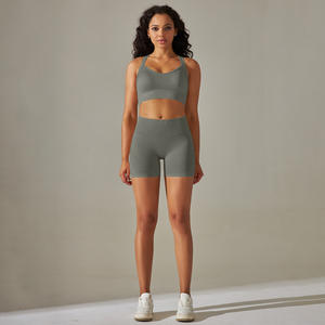 Conjunto de Yoga deportivo de dos piezas Europeo Americano, Sujetador deportivo con espalda cruzada, pantalones cortos deportivos para correr, Color sólido sin costuras - Product Image 1