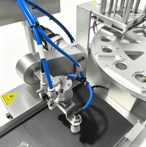 Machine de remplissage et de scellage rotative haute vitesse pour aliments humides pour animaux (chats, chiens), bouillon d'os, yaourt, purée, miel, sauces et aliments pour bébés - Product Image 5