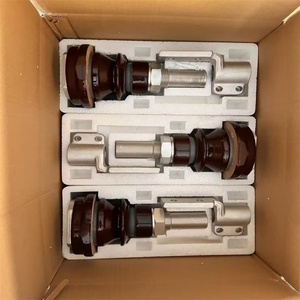 Bouchon céramique de sous-station avec surface ignifuge, utilisé pour l'équipement haute tension sur mesure - Product Image 2
