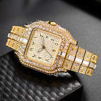 Reloj de cuarzo para hombre con diamantes brillantes y diseño cuadrado, estilo moderno.