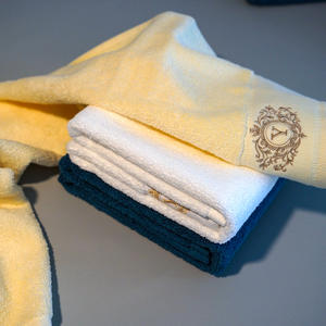 Serviette <span class=keywords><strong>de</strong></span> bain en coton d'hôtel cinq étoiles - Épaisse et agrandie, pour la natation, fabriquée en Chine - Product Image 6