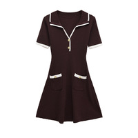 Nouvelle Collection Automne – Robe Décontractée Femme Col V Manches Courtes en Maille Côtelée avec Poches, Boutons Métalliques et Bordures Contrastantes, Grandes Tailles, Idéale pour le Bureau