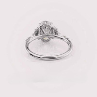 Bague de fiançailles et de mariage en diamant de laboratoire de taille ovale certifié IGI avec pierres latérales en grappe en or blanc/rose et or jaune 18 carats