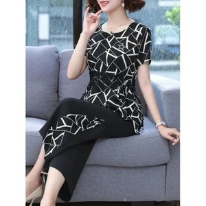 Stylish Summer Suit For Mothers Geometric Pattern Chiffon Short Sleeve Two Piece Set Women's Casual Wear - Product Image 1