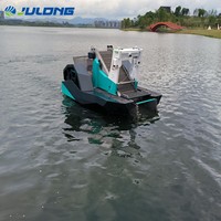Nettoyage efficace de la surface de l'eau une récolte pour nettoyer la surface de l'eau et éliminer les mauvaises herbes