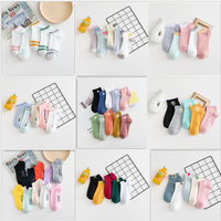 Chaussettes courtes à rayures et étoiles colorées pour femmes, de haute qualité, vente en gros à prix réduit