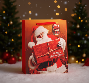 Sacchetto regalo di Natale in plastica rossa con design Babbo Natale per regali natalizi - Product Image 2