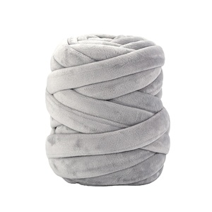 Filato Tubolare in Velluto Economico all'Ingrosso per Lavoro a Maglia a Mano Filato Grosso Lavabile in Lavatrice - Product Image 2