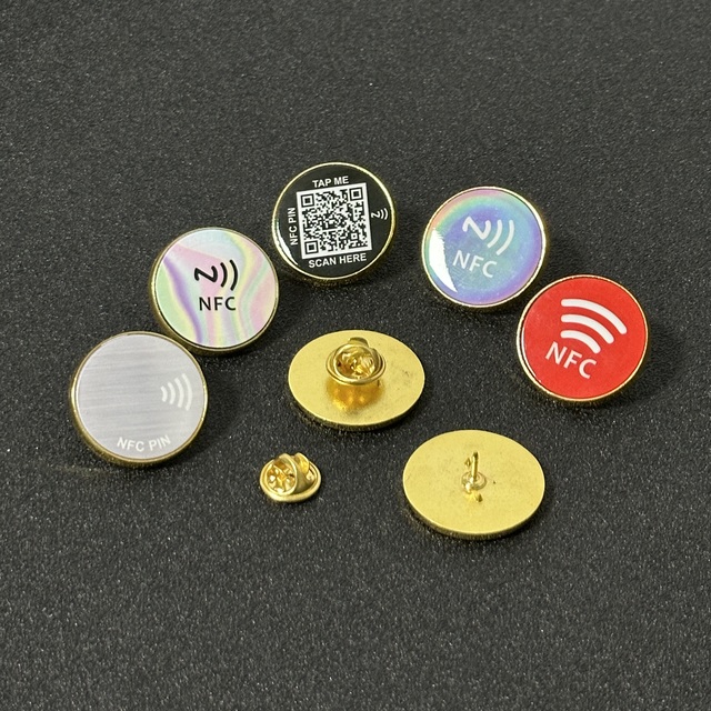 New Arrival Metal Hard Enamel Smart Lepel Pin Logo Custom NFC Cloth Pins Metal Badge