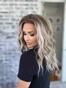 Peluca rubia ceniza con ondas de agua, peluca rizada natural y esponjosa, peluca sintética con encaje 13x4 para mujeres, resistente al calor, fibra suave. - Product Image 3