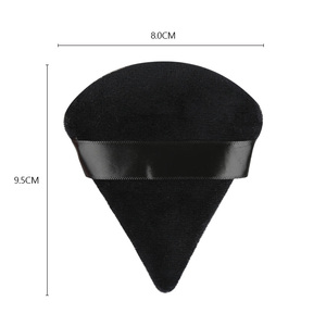 Personalizado uso húmedo y seco grande 80*95Mm triángulo terciopelo <span class=keywords><strong>Puff</strong></span> <span class=keywords><strong>negro</strong></span> maquillaje polvo <span class=keywords><strong>Puff</strong></span> para cara cuerpo polvo suelto rubor - Product Image 2