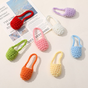 Colgante de Bolso Mini de Ganchillo Hecho a Mano, Pequeño Bolso Tejido para Decoración de Muñecas, Llavero, Adorno de Bolso, Accesorio de Manualidades DIY - Product Image 1