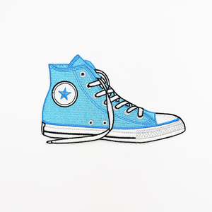 Pamaheart Tùy Chỉnh Tên Thêu 3D Hoa Vá Twill Vải Sắt Trên Phong Cách Với Móc Vòng Tùy Chọn Cho Hàng May Mặc PVC Phong Cách - Product Image 4