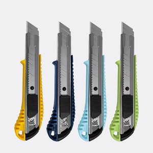 Couteau utilitaire multifonctionnel personnalisé de 18 mm, lame en acier à haute teneur en carbone, support OEM, couleurs et logo personnalisés, pour un usage quotidien - Product Image 1